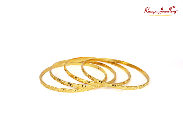 Four pieces Bangles